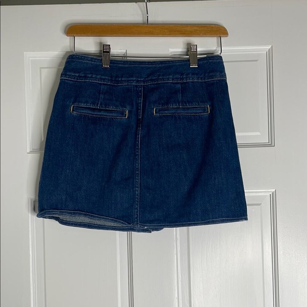 GAP Blue Mini Skirt Trendy and Versatile. size 2 - Picture 2 of 3